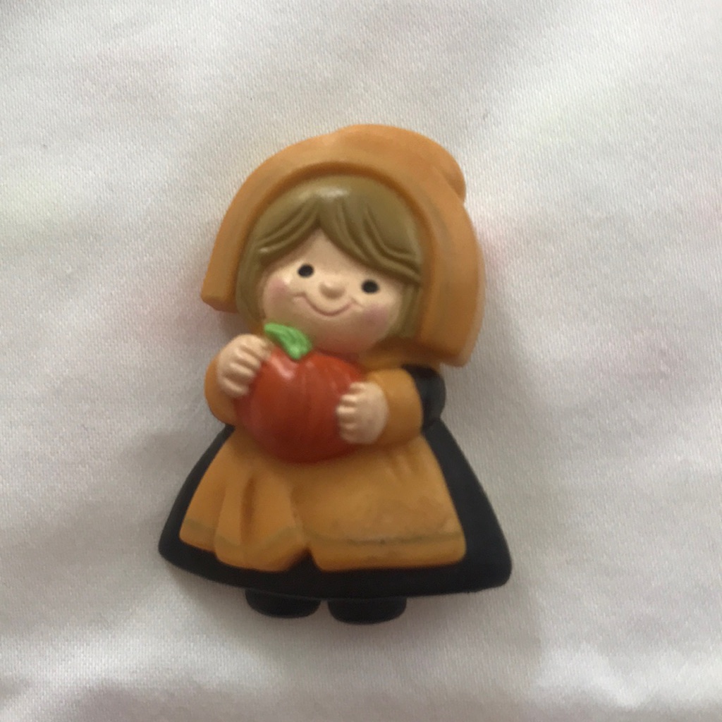 Final Price Vintage Thanksgiving Brooch 15$